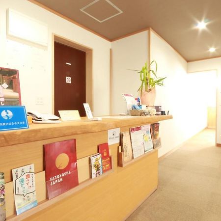 Hotel Simple Sleep 個室カプセル Hitoyoshi Esterno foto
